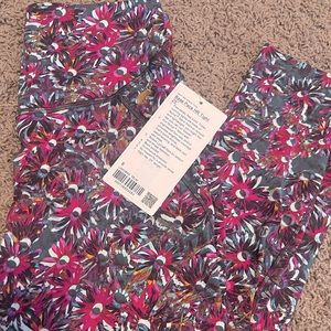 Lululemon Base Pace HR leggings - Sz 6 - NWT